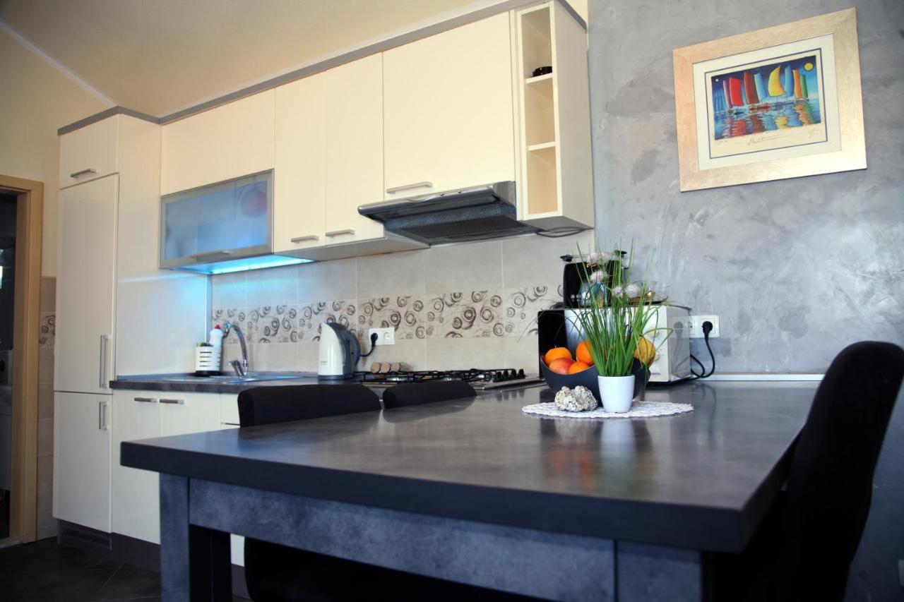 Apartment Del Mar Vinišće Kültér fotó