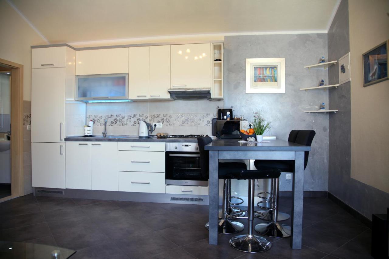 Apartment Del Mar Vinišće Kültér fotó