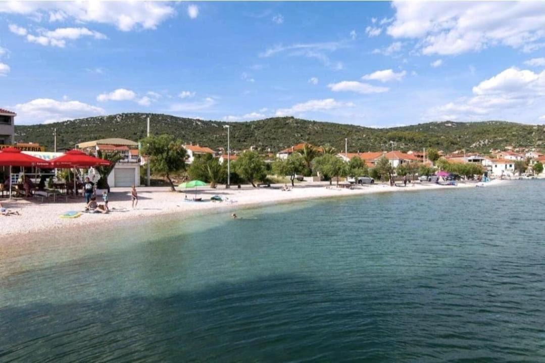 Apartment Del Mar Vinišće Kültér fotó